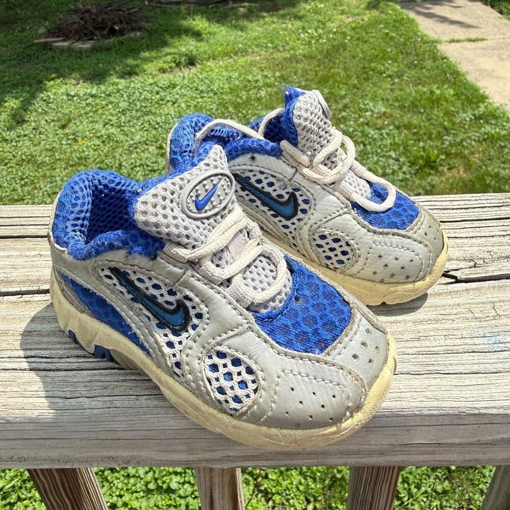 Vintage Y2K Nike Blue & Silver Toddler Spiridon Sneakers Size 5C